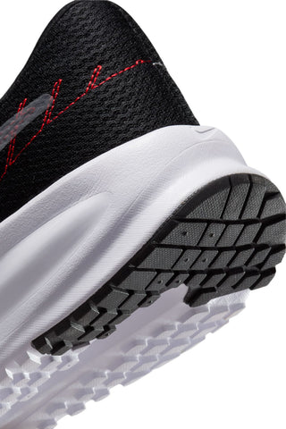 Schwarze Nike Run Defy Sneaker