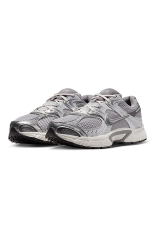 Sneakers grigie Nike V5 RNR