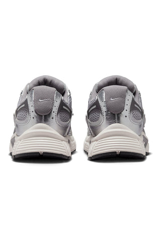 Sneakers grigie Nike V5 RNR