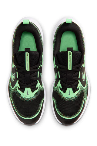 Schwarze und grüne Nike Cosmic Runner Sneaker