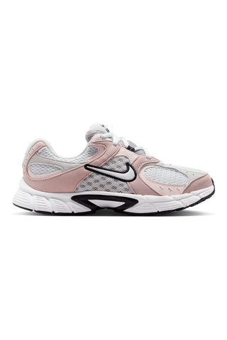 Sneakers bianche e beige  Nike V5 Runner Suede
