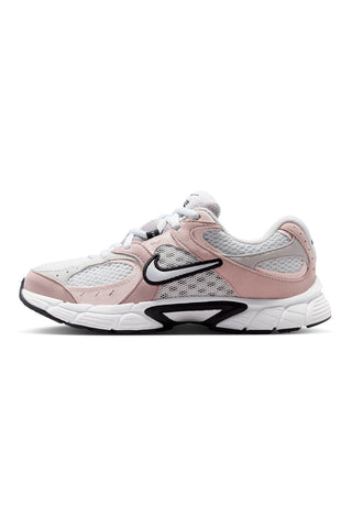 Sneakers bianche e beige  Nike V5 Runner Suede