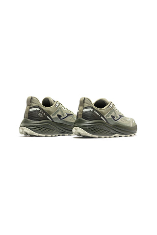 Grüne Trailrunning-Schuhe mit Stollenprofil von Joma Tktrew2625