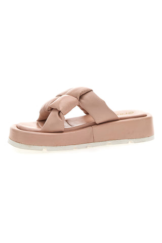 Nudefarbene Flatform-Hausschuhe Danke 3780