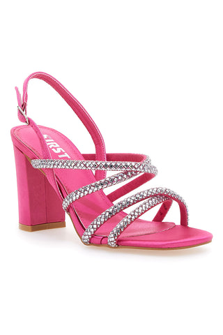 Die ersten rosafarbenen Sandaletten von 1806