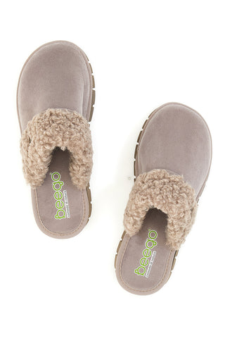 Taupefarbene Beego-Hausschuhe 7522