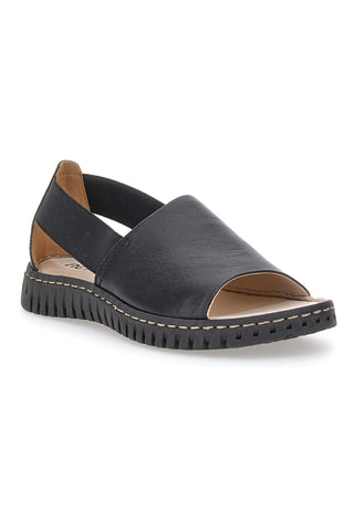 Sandalo nero in pelle con elastici latelali Pittarello Active 2401
