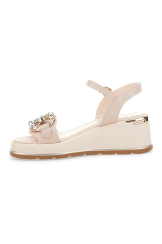 Cremefarbene Sandalen mit Keilabsatz Mariella Burani 50640