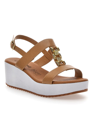 Cognacfarbene Plateausandalen, hergestellt im italienischen Café, Kosten 364022