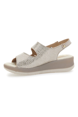 Bequeme cremefarbene Slingback-Sandalen Mio Tempo 542292