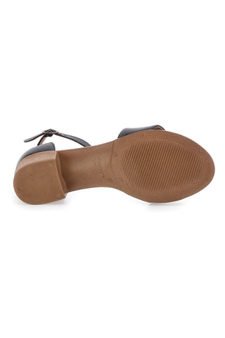 Schwarze Sandalen mit niedrigem Absatz im Pittarello-Look 243035