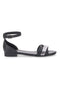 Flache schwarze Sandalen mit silbernen Details im Pittarello-Look 225410