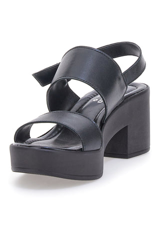 Schwarze Sandaletten Pittarello Love 3153