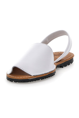 Weiße menorquinische Schuhe mit Flat Fly Nature 101-Sohle
