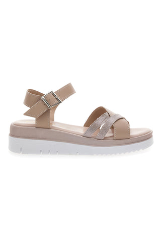 Powder-Sandalen mit verstellbarem Riemen im Café kosten 4298