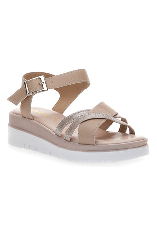 Powder-Sandalen mit verstellbarem Riemen im Café kosten 4298