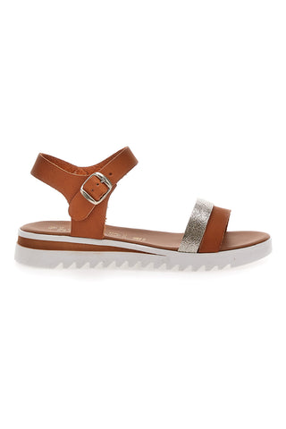 Cognacfarbene Sandalen, hergestellt in Italien, Plocadi 001