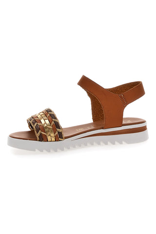 Cognacfarbene Sandalen mit Riemen, italienisches Produkt Plocadi 021