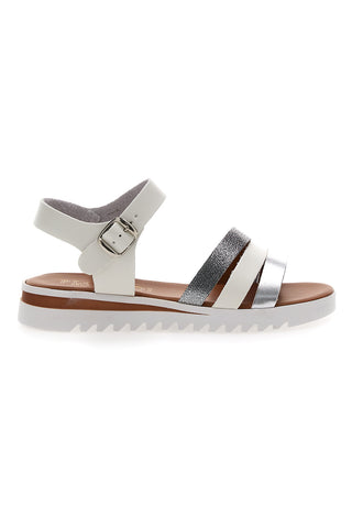 Weiße und silberne Sandalen mit Riemen Plocadi 005