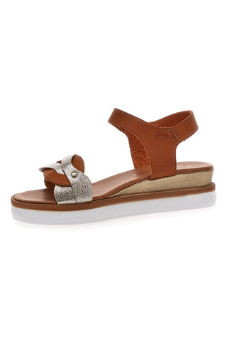 Braune Sandalen mit 4,5 cm Plateau Plocadi 30017