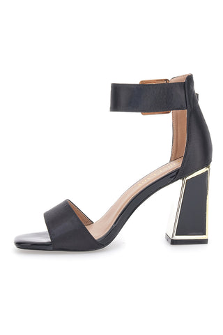 Schwarze Sandalen mit Absatz und Riemen First Lady 407