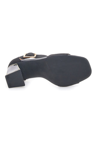 Schwarze Sandalen mit Absatz und Riemen First Lady 407