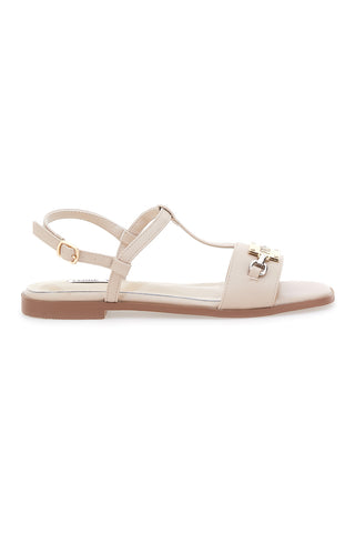 Ferre' F251 Flache Sandalen in Creme mit Kettendetail