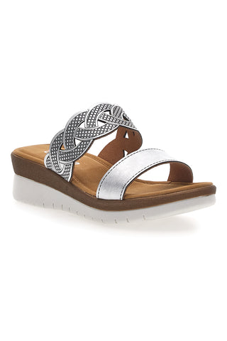 Silberne Hausschuhe mit Glitzergewebe und Komfort-Innensohle Linea Comoda 8009