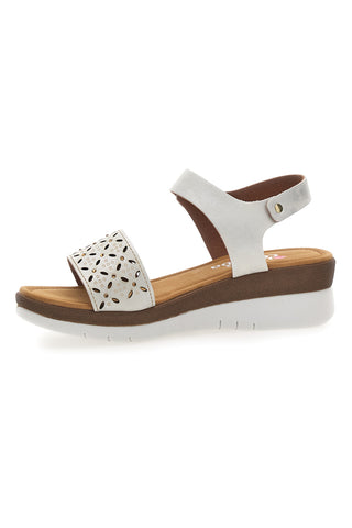 Weiße perforierte Keilsandalen Linea Comoda 7194P