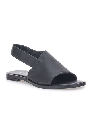 Sandalen mit schwarzem Lederband und elastischer Rückseite PITTARELLO FOCUS 184987