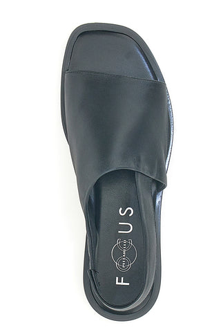 Sandalen mit schwarzem Lederband und elastischer Rückseite PITTARELLO FOCUS 184987