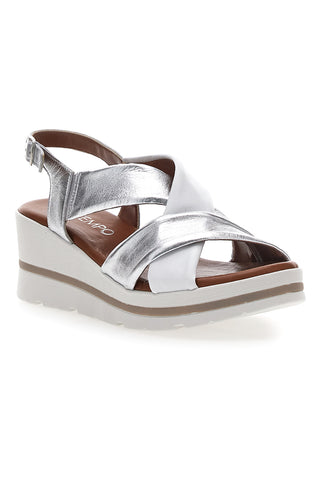 Silberne Sandalen mit Plateau und Obermaterial aus Leder Mio Tempo 269020