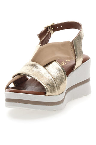 Platin-Sandalen mit Plateau und Obermaterial aus Leder Mio Tempo 269020