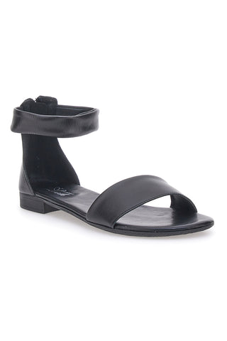 Sandali Bassi Neri con Cinturino alla Caviglia Pittarello Look 225495