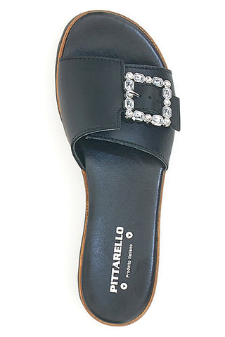 Schwarzer Sabot mit dekorativer Schnalle, hergestellt in Italien, PITTARELLO 356670811