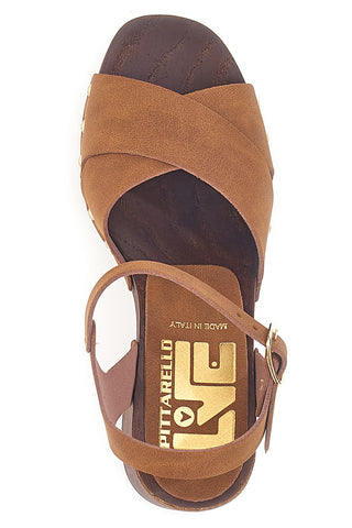 Braune Sandalen mit Blockabsatz und Nieten Pittarello Love 9086
