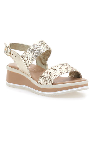 Sandali beige con intrecci brillanti e zeppa bassa Pittarello Class 12277