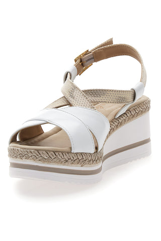 Weiße und platinfarbene Sandale mit mittlerem Keilabsatz PITTARELLO LOOK DC611109