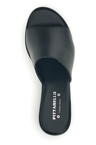 Zoccoli neri in pelle con fascia e tacco medio Pittarello 317471082