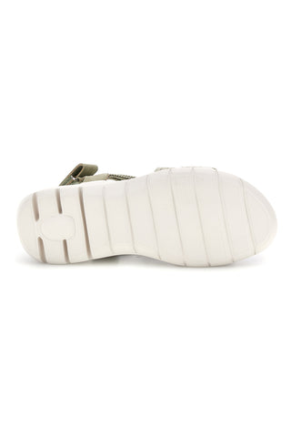 Grüne Sandalen mit mehreren Riemen First active 1