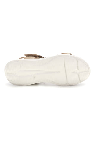 Apricotfarbene Sandalen mit Gummibändern First active 2