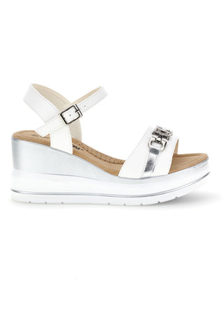 Sandali Bianchi con zeppa e catena decorativa Energy E425