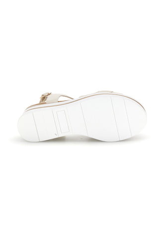 Beige Sandalen mit gekreuzten Riemen und weichem Memory Energy E490