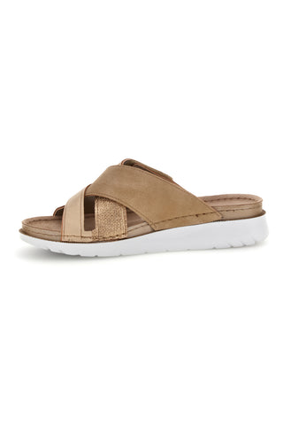 Beige Hausschuhe mit gekreuzten Riemen Inblu 57 CN