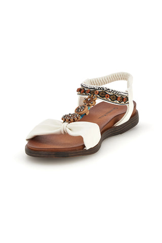 Weiße Sandalen mit Schmucksteinverzierung und elastischem Riemen Quanna mel 560319