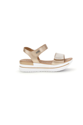 Beige Sandalen mit verstellbaren Riemen Plocadi 272429