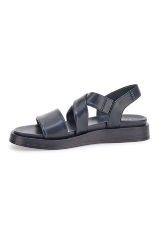 Schwarze Sandalen mit gekreuzten Riemen Pittarello Focus 28068IN