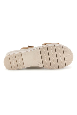 Beige Hausschuhe mit Hufeisen und verstellbarem Riemen Prima riga B315