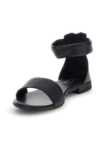 Schwarze Sandalen mit Band und Riemen Pittarello Look 225495