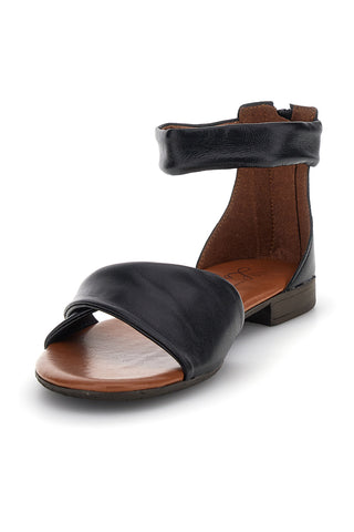 Schwarze Ledersandalen mit Band und Riemen Pittarello Look 225675